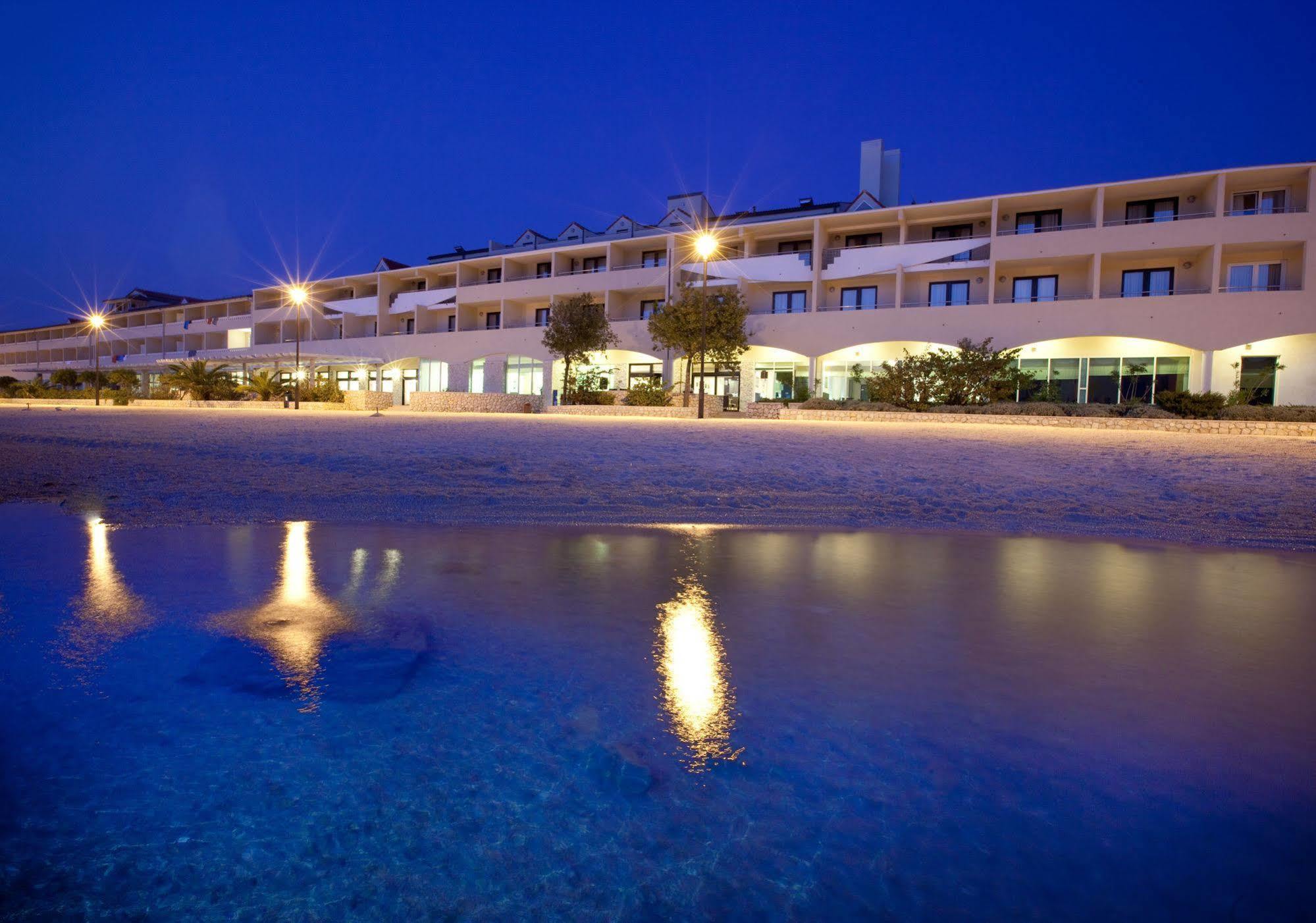 Family Hotel Pagus Pag Town Εξωτερικό φωτογραφία